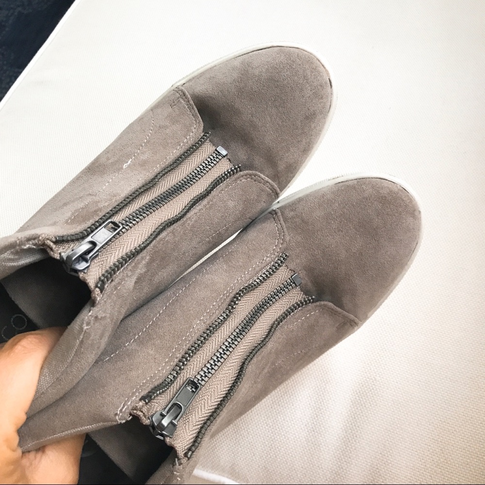 🆕 COCONUTS BY MATISSE ZIPPY HIDDEN WEDGE SNEAKERS - Picture 7 of 11